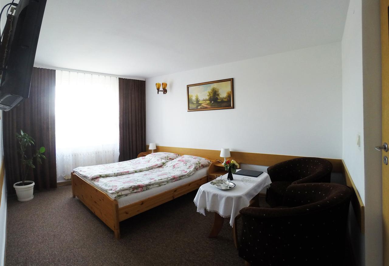 Hotel Kot Siestrzen Exteriér fotografie